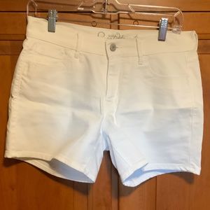Old Navy white denim shorts 4.5” inseam